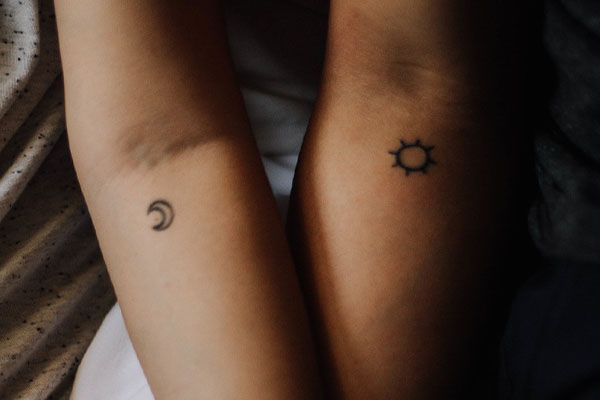 Małe tatuaże dla par