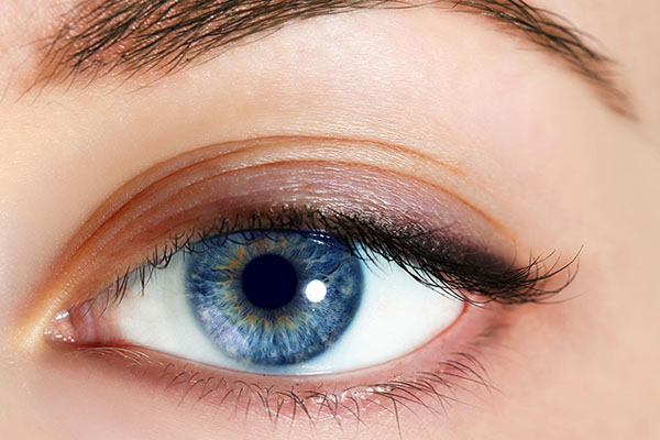 Niebieskie oczy - makijaż